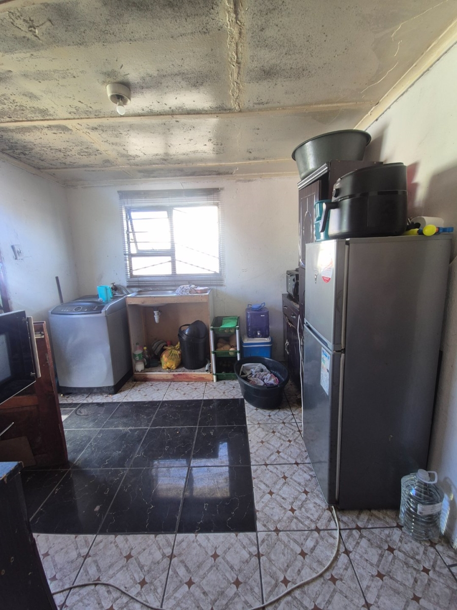 2 Bedroom Property for Sale in Kwazakhele Eastern Cape